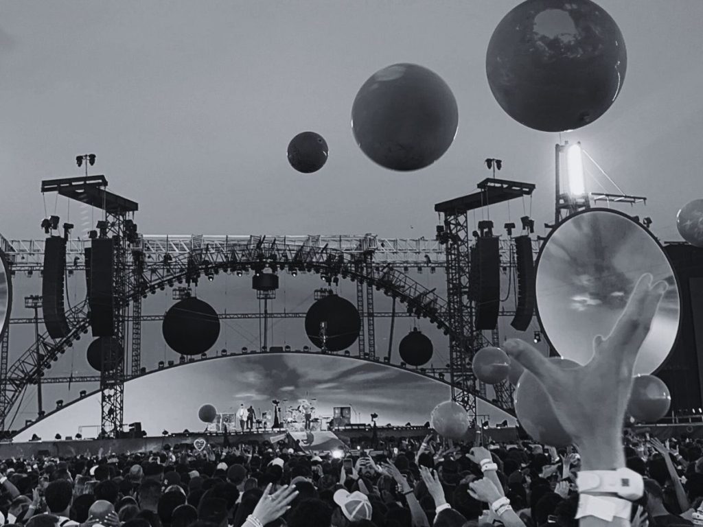 COLDPLAY CONCERT ISHMITH W BLOG NEW